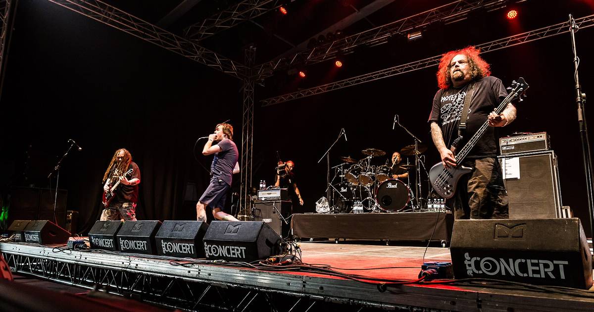 NAPALM DEATH